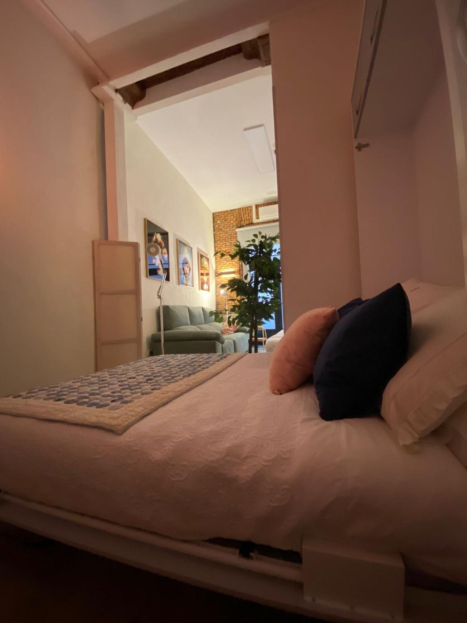 Centrico. Atocha-lavapies. Nuevo. 100% Equipado. Apartament *